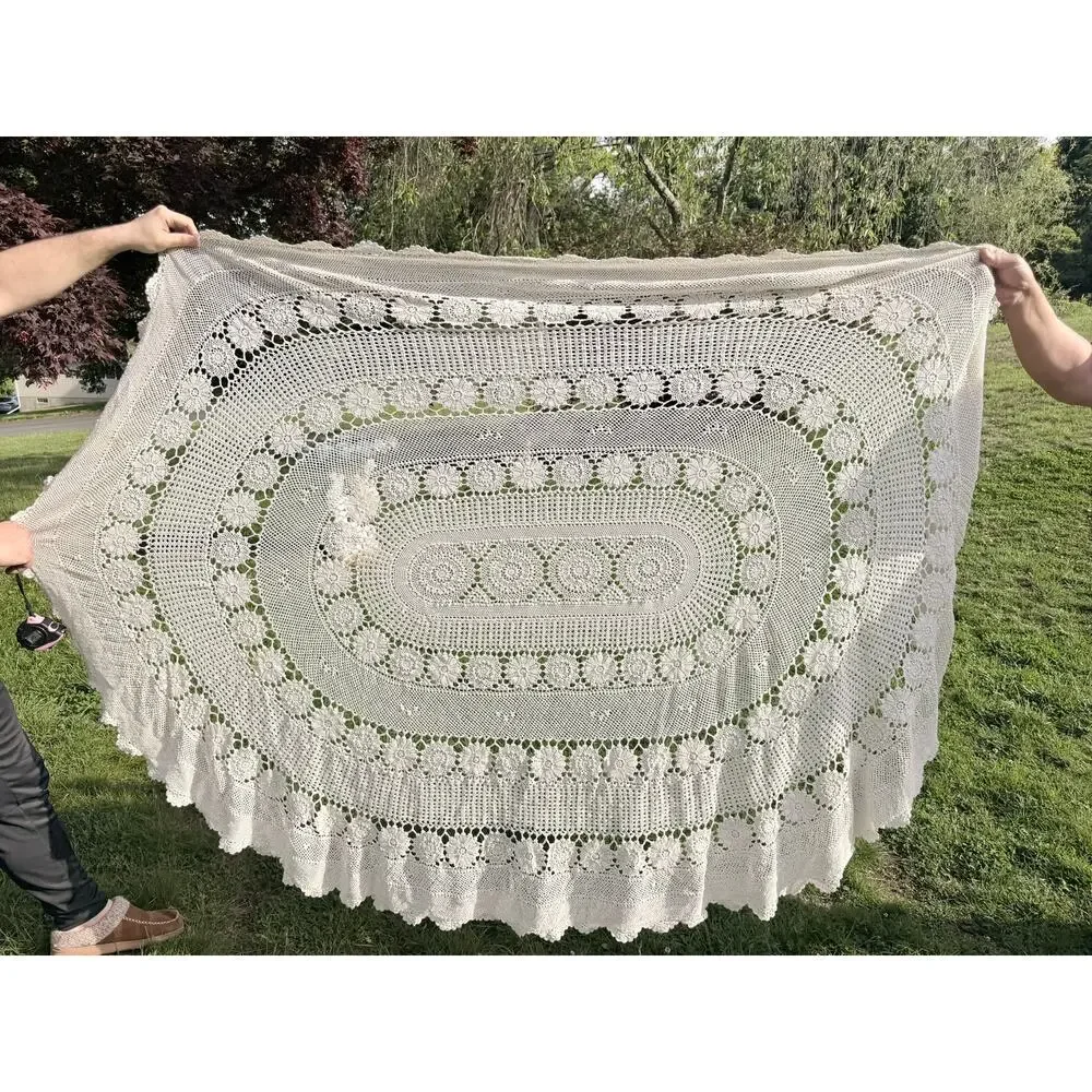 Vintage Handmade Crochet Lace Coverlet Throw Ecru Floral Roses Raised Crochet